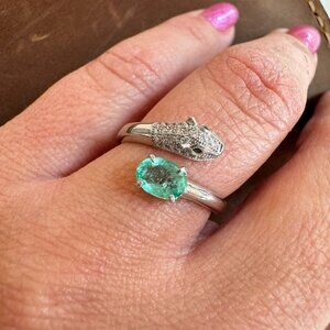 Emerald Panther Head Ring in Sterling Silver